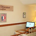 Trianon Hotel