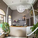特里亚农酒店
