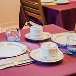 特里亚农酒店 * 胡安莱潘