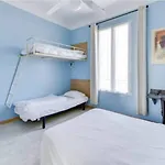 Trianon Hotel *