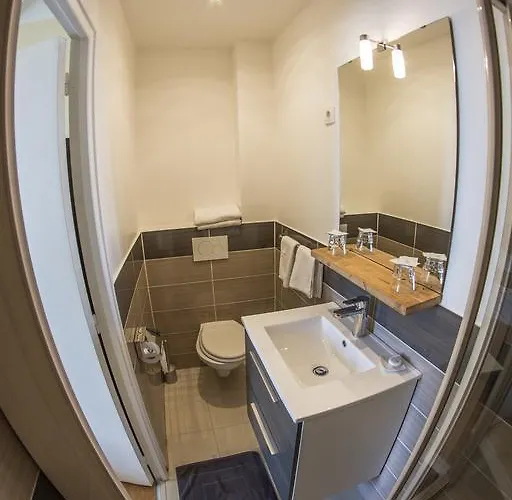 Готель Trianon Жюан-ле-Пен