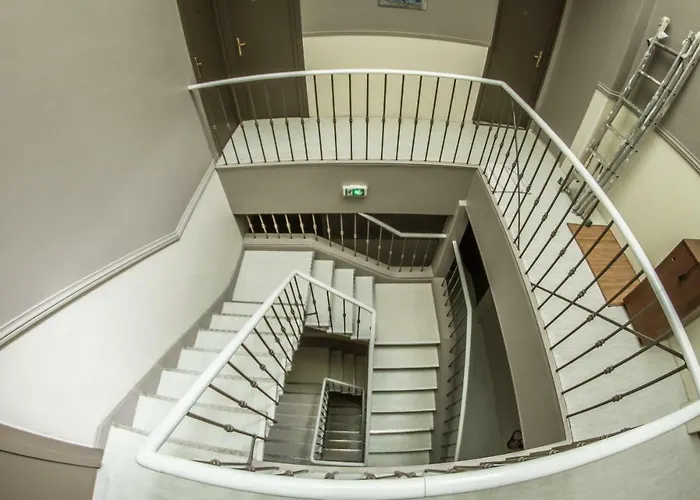 Trianon Жюан-ле-Пен